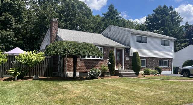 Photo of 92 Noanett Rd, Needham, MA 02492