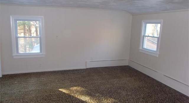 Photo of 99 Garland Dr, Pelham, NH 03076