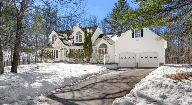 Photo of 125 Adams St, Dunstable, MA 01872