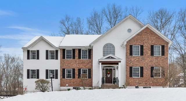 Photo of 2 Hitching Post Ln, Methuen, MA 01844