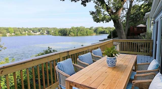 Photo of 49 Lake View Rd, East Weymouth, MA 02189