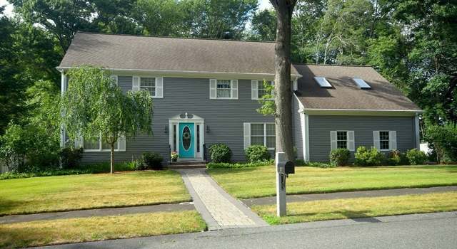 Photo of 1 Burnham Ln, Danvers, MA 01923