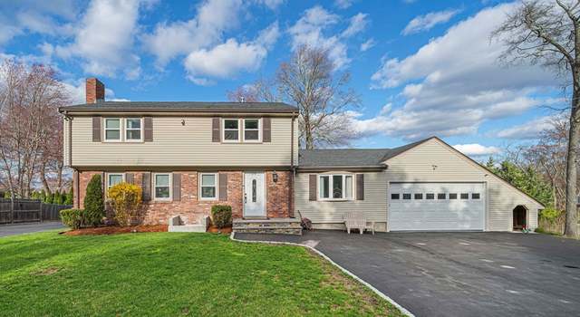 Photo of 28 Hampden Dr, Norwood, MA 02062