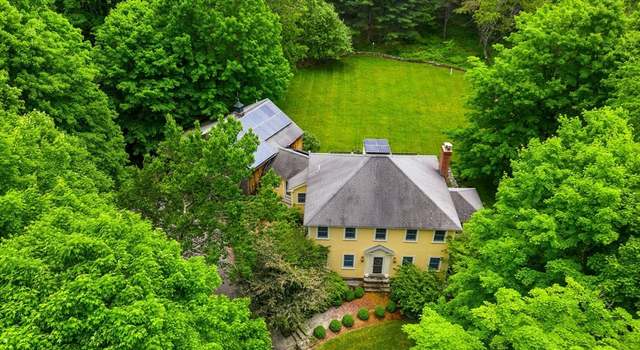 Photo of 338 Pond St, Dunstable, MA 01827