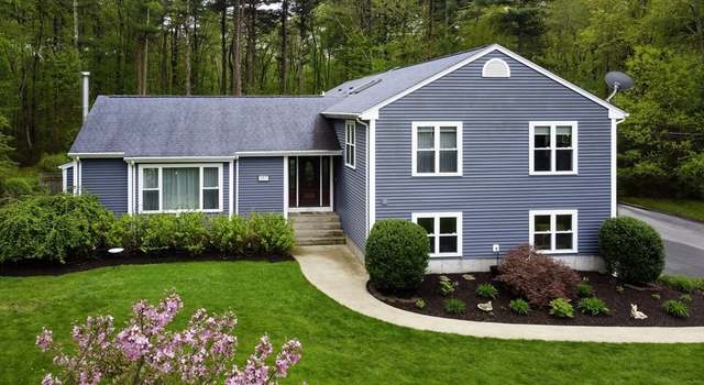 Photo of 357 Ledge Rd, Seekonk, MA 02771