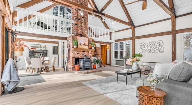 Photo of 342 Gleasondale Rd, Stow, MA 01775