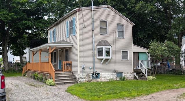 Photo of 8 May St, Webster, MA 01570