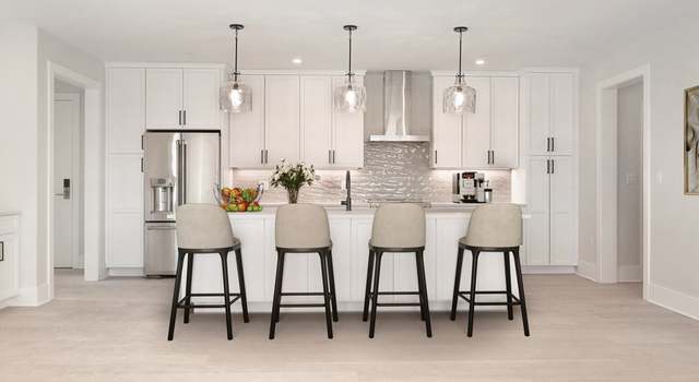 Photo of 62 Foundry St #411, Wakefield, MA 01880