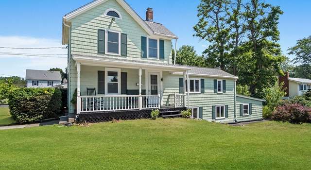 Photo of 117 Mishawum Rd, Woburn, MA 01801