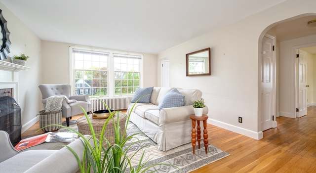 Photo of 32 Somerset St, Weymouth, MA 02189