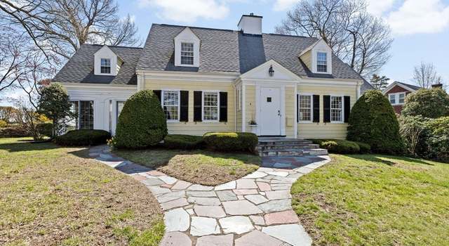 Photo of 8 Stoney Brae Rd, Quincy, MA 02170