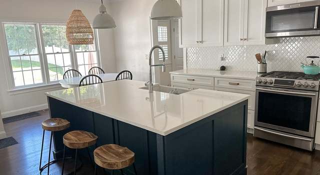 Photo of 20 Low St #1, Newburyport, MA 01950
