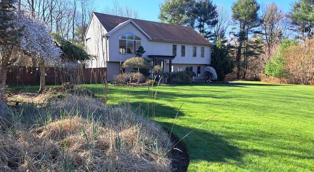 Photo of 2 Bayberry Ln, East Bridgewater, MA 02333