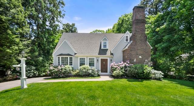 Photo of 53 Windsor Rd, Wellesley, MA 02481