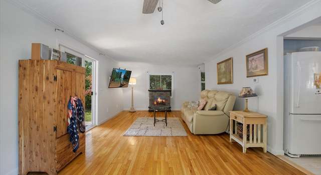 Photo of 42 Beechwood Dr, Mashpee, MA 02649