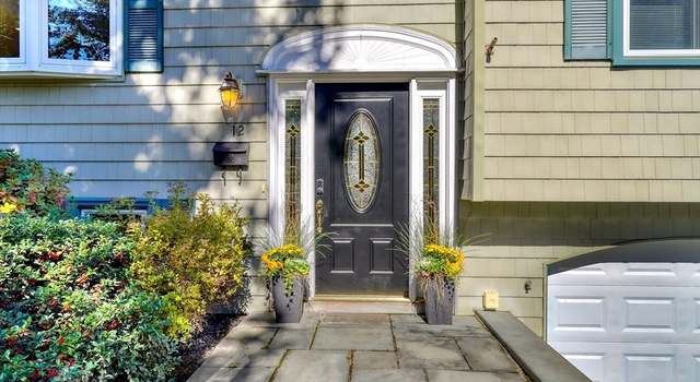Photo of 12 Indian Ln, Wakefield, MA 01880