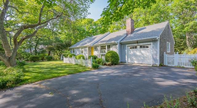 Photo of 89 Cliff Pond Rd, Brewster, MA 02631