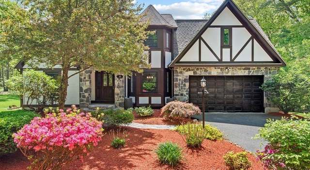 Photo of 45 Chapin St, Uxbridge, MA 01569