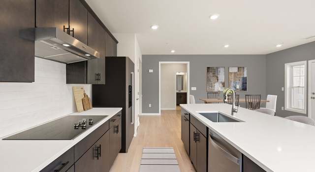 Photo of 4 Winslow Ln #301, Grafton, MA 01536