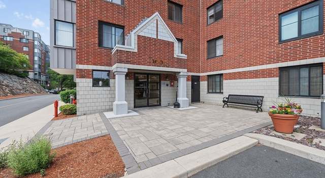 Photo of 100 Ledgewood Dr #519, Stoneham, MA 02180