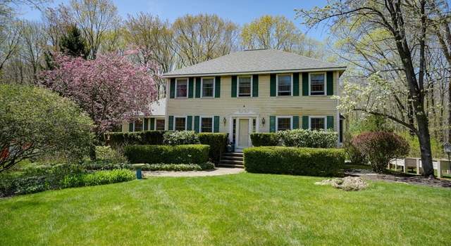 Photo of 5 Idaho Dr, Tyngsborough, MA 01879