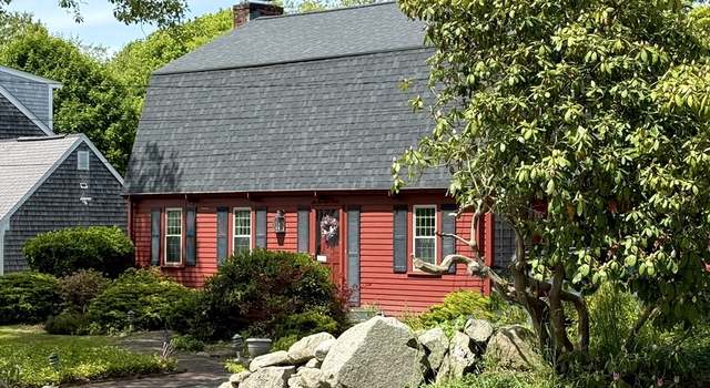Photo of 631 Elm St, South Dartmouth, MA 02748