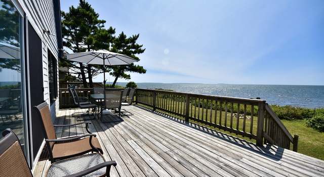 Photo of 34 Balsam St, Fairhaven, MA 02719