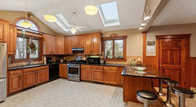 Photo of 197 Avenue C, Woonsocket, RI 02895