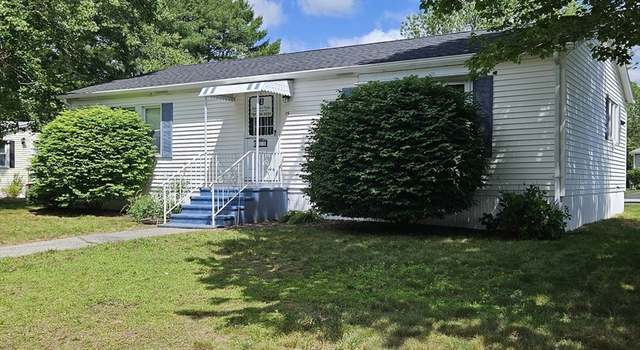 Photo of 13 Silver Birch Ln, Kingston, MA 02364