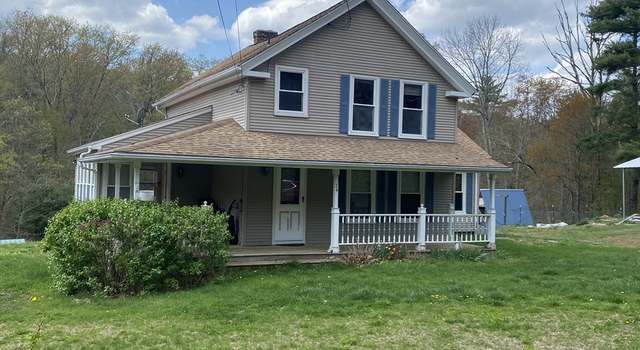 Photo of 24 Sizer Dr, Wales, MA 01081