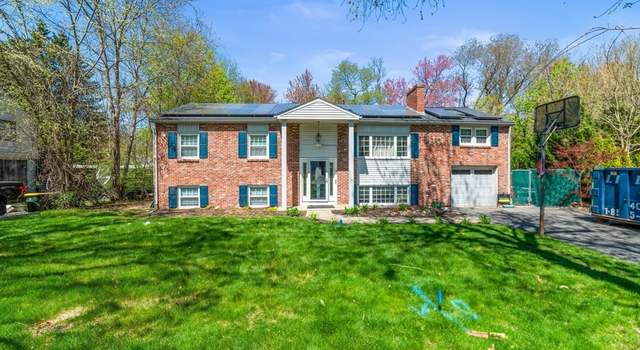 Photo of 8 Island Rd, Franklin, MA 02038