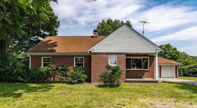 Photo of 98 Ridgeway St, Westfield, MA 01085