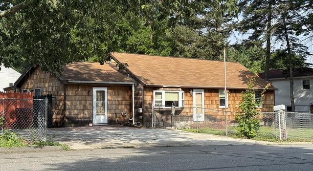 Photo of 206 Burnham Rd, Lowell, MA 01852
