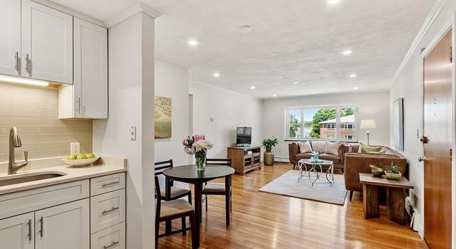 Photo of 1077 Chestnut St #11, Newton, MA 02464