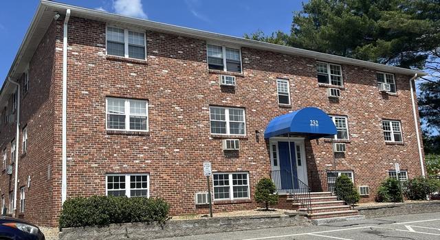 Photo of 232 Low St #2, Newburyport, MA 01950