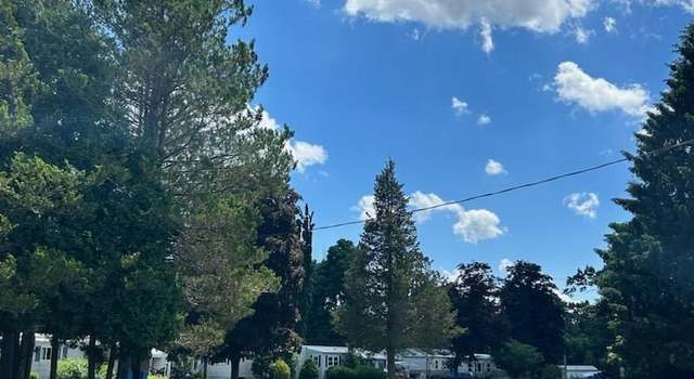 Photo of 70 Bluebird Cir, Chicopee, MA 01020