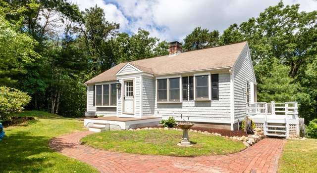 Photo of 9 Woodland Rd, Bourne, MA 02561