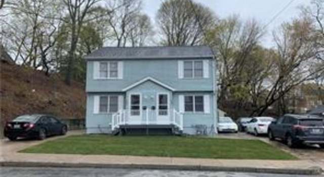 Photo of 156 Hazel St, Woonsocket, RI 02895