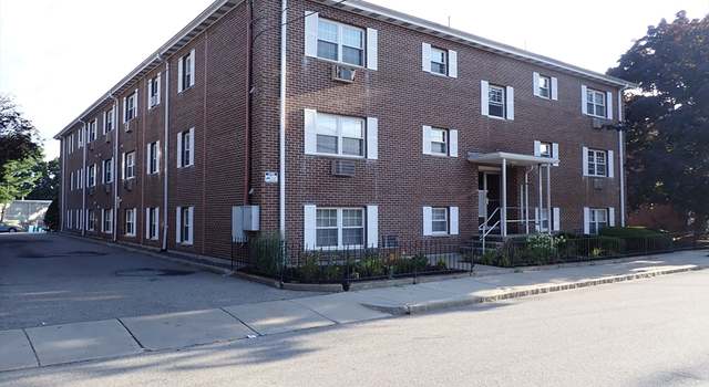 Photo of 31 Pond St #5, Waltham, MA 02451