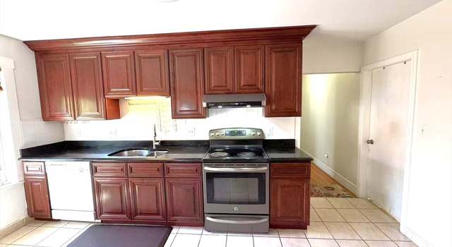 Photo of 13 Beacon St, Quincy, MA 02169