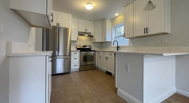 Photo of 6 Grove St Unit B, Topsfield, MA 01983