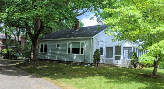Photo of 10 Lakeview Park Ln, Bridgewater, MA 02345