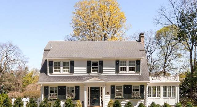 Photo of 44 Grove Hill Ave, Newton, MA 02460