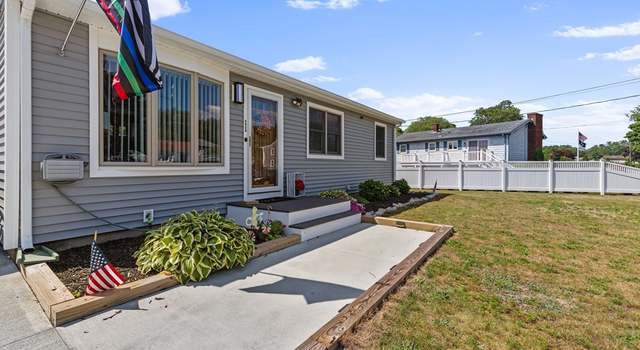 Photo of 11 Agnes St, New Bedford, MA 02745