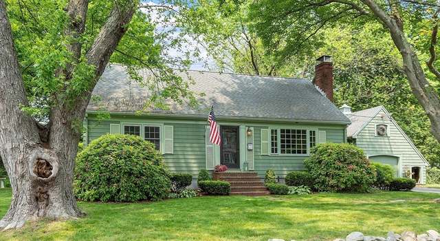 Photo of 8 Mitchell Ln, Wakefield, MA 01880