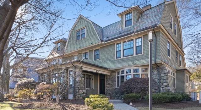 Photo of 250 School St #250, Watertown, MA 02472