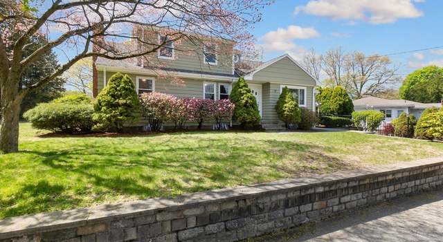 Photo of 358 William St, Stoneham, MA 02180