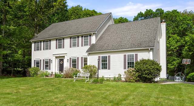 Photo of 10 Primrose Ln, Westborough, MA 01581