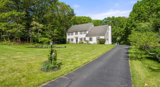 Photo of 10 Primrose Ln, Westborough, MA 01581