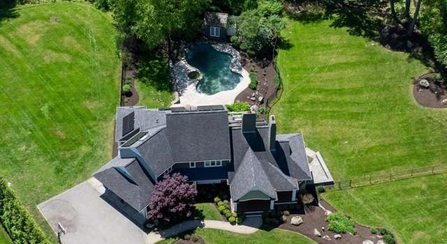 Photo of 121 Pond St, Hopkinton, MA 01748